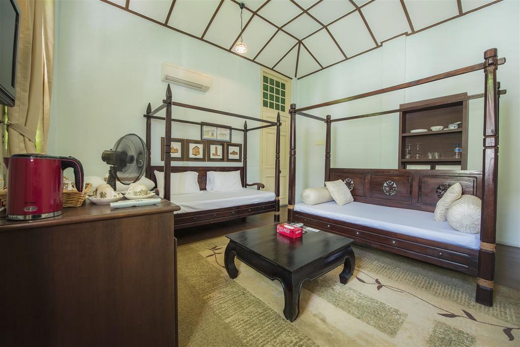 Palanquinn Heritage Suites George Town Exterior photo